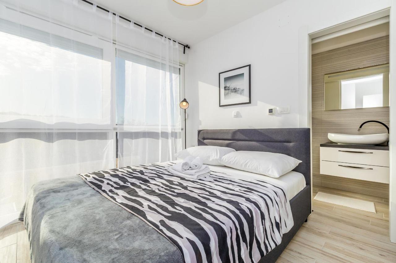 Apartments Solis Lacus Penthouse Njivice Eksteriør billede